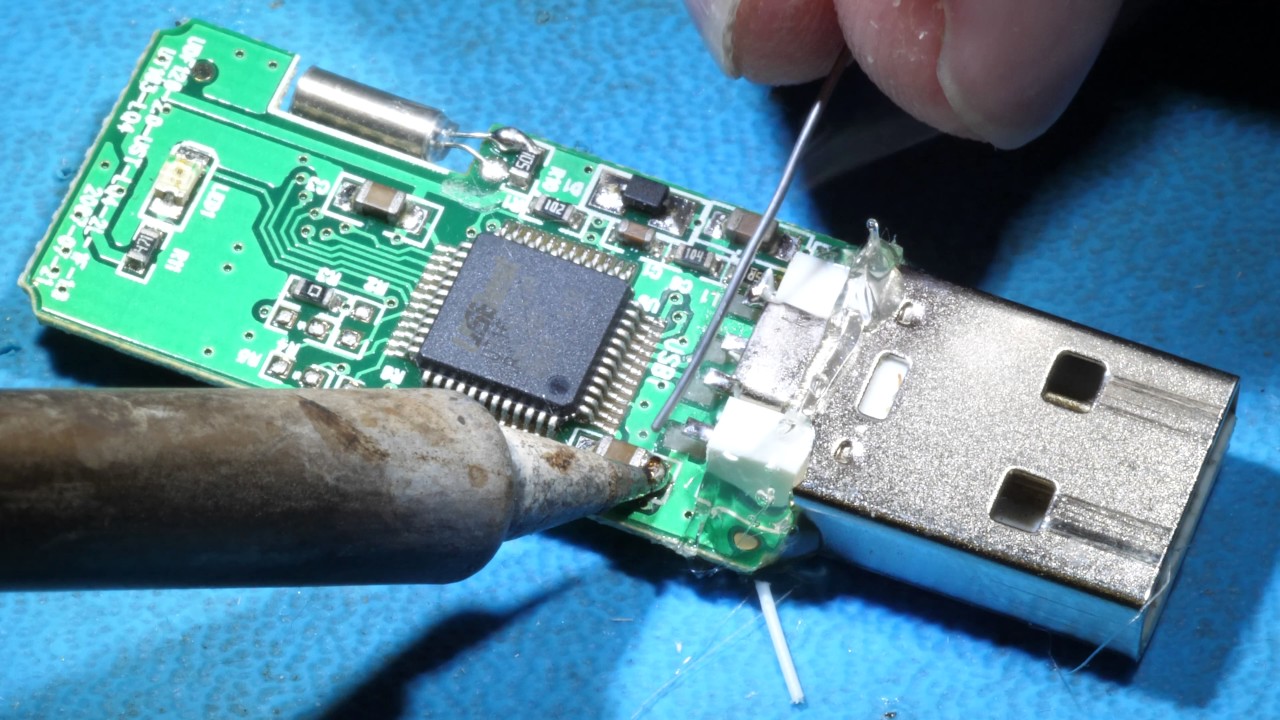 bodsøvelser forvrængning Rindende USB Flash Drive Repair - PrototypeDIY Bloemfontein , South Africa